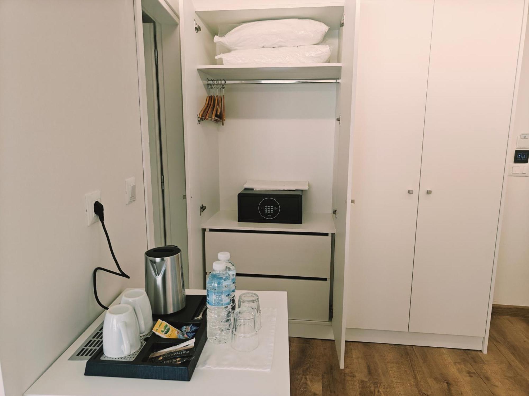 Ibiscus Hotel Rhodes City Екстер'єр фото