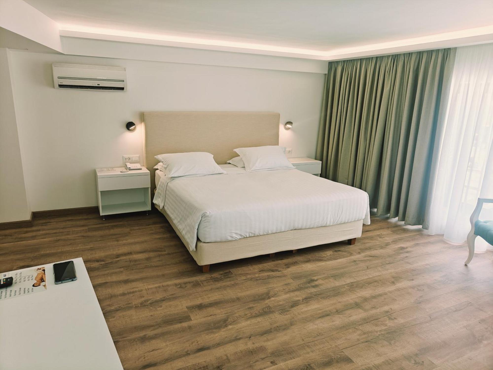 Ibiscus Hotel Rhodes City Екстер'єр фото