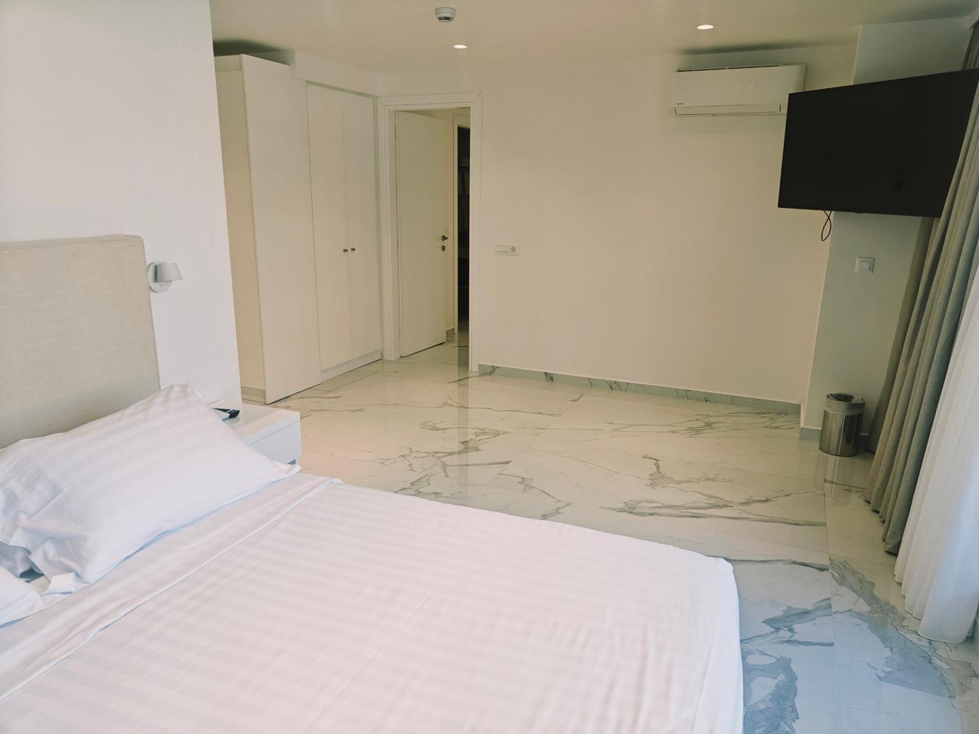 Ibiscus Hotel Rhodes City Екстер'єр фото